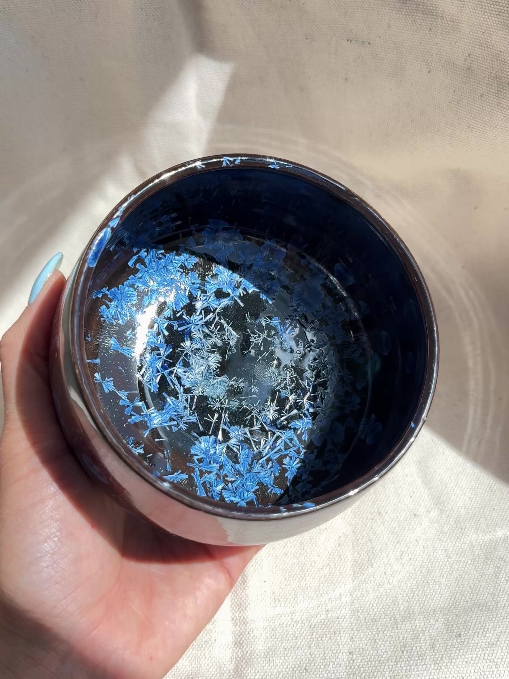 MATCHA BOWL DARK CHOCO BLUE GLAZE - Thumbnail 3