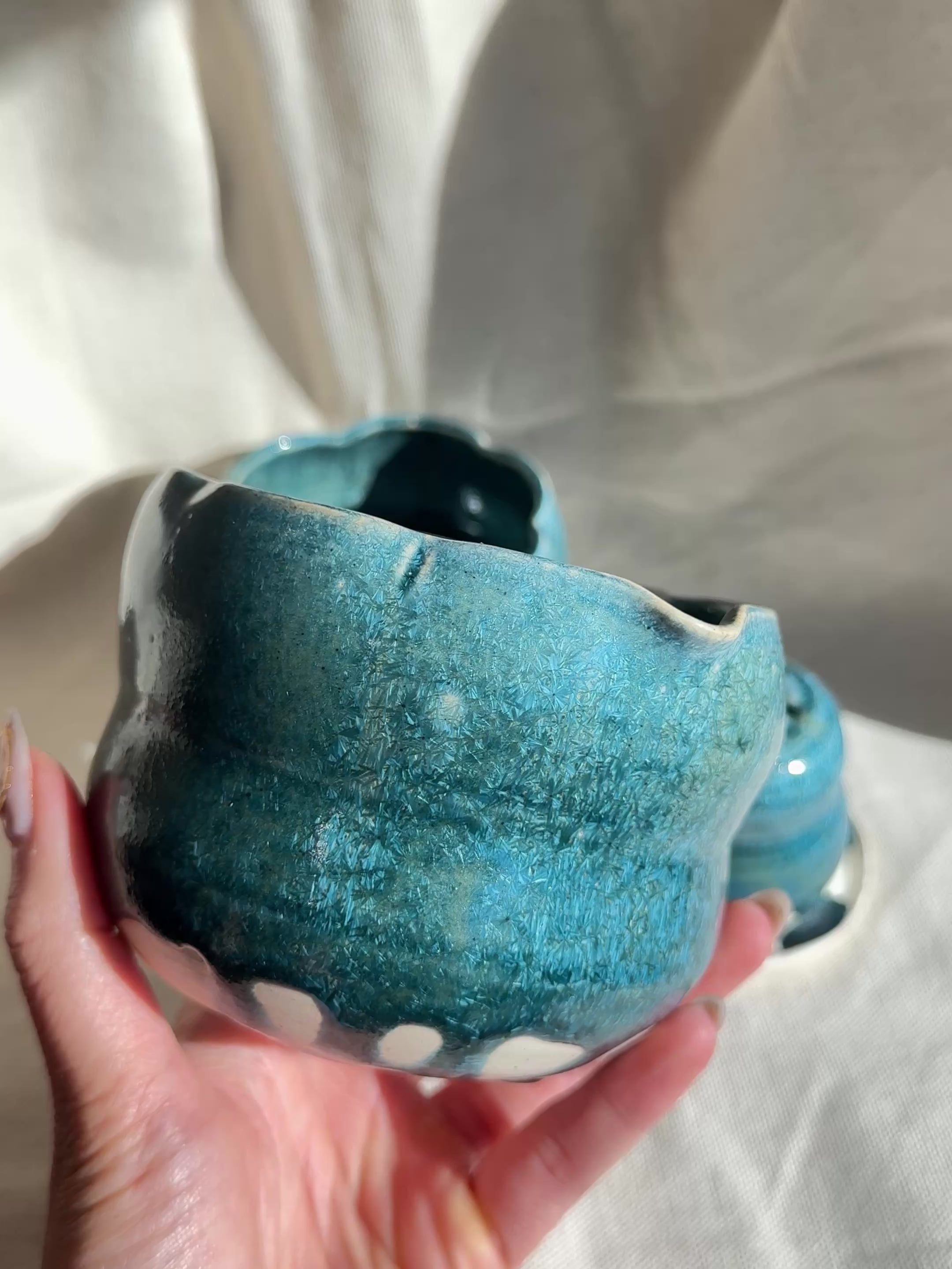 MATCHA BOWL FLORAL BLUE GLAZE - Thumbnail 2