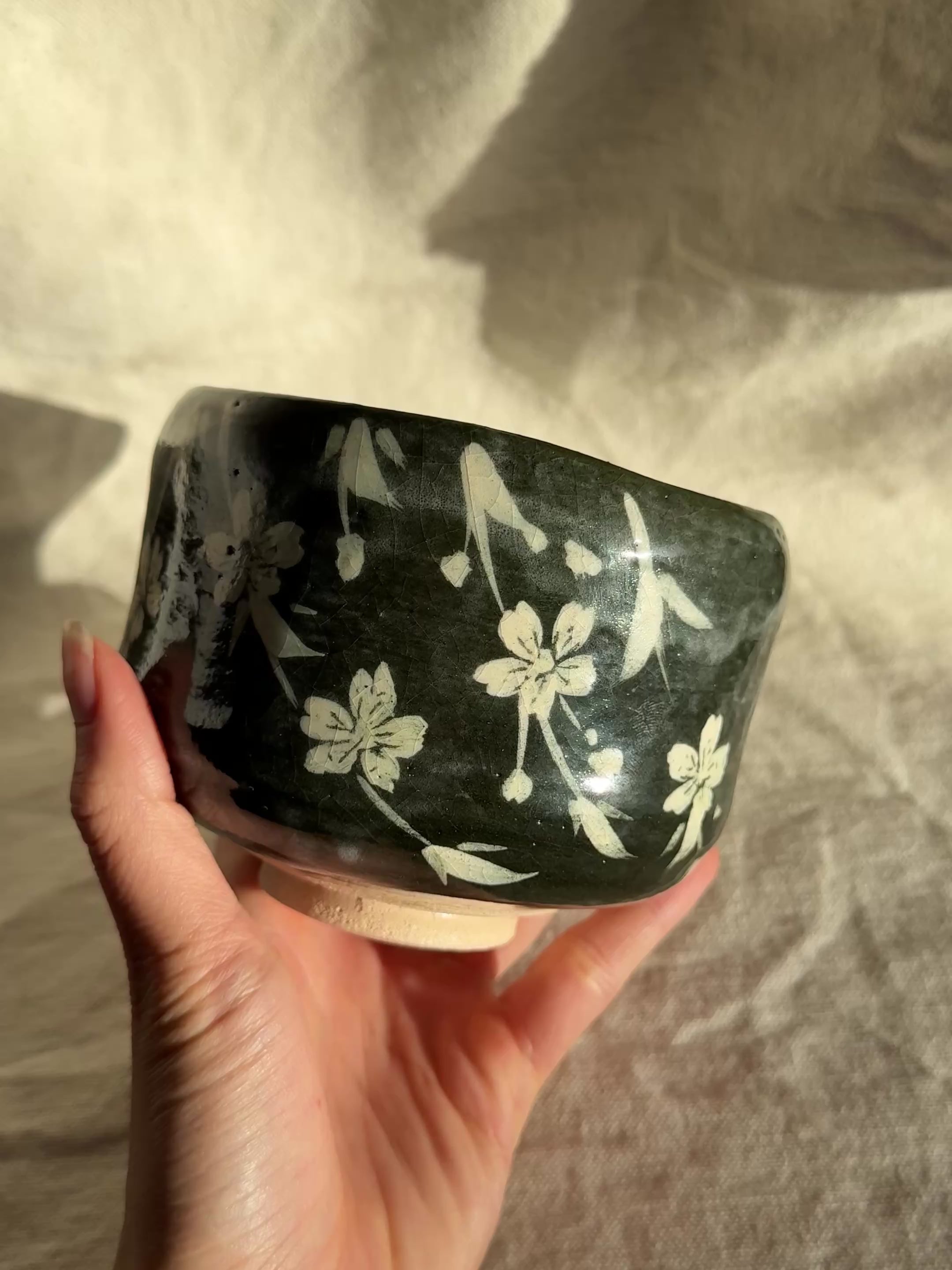 MATCHA BOWL RAKU SAKURA GREEN GLAZE - Thumbnail 2