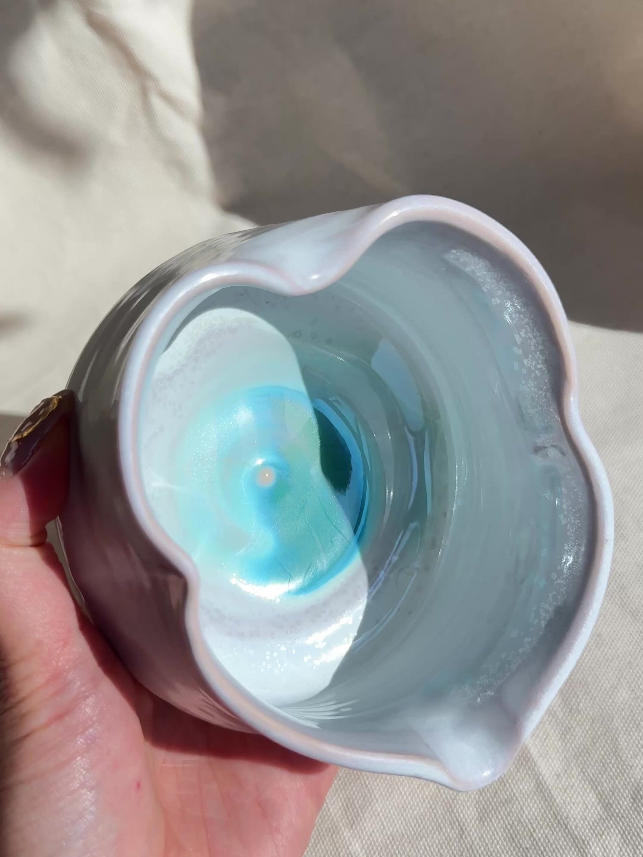 MATCHA BOWL IRREGULAR PALE LILAC GLAZE KATAKUCHI - Thumbnail 5